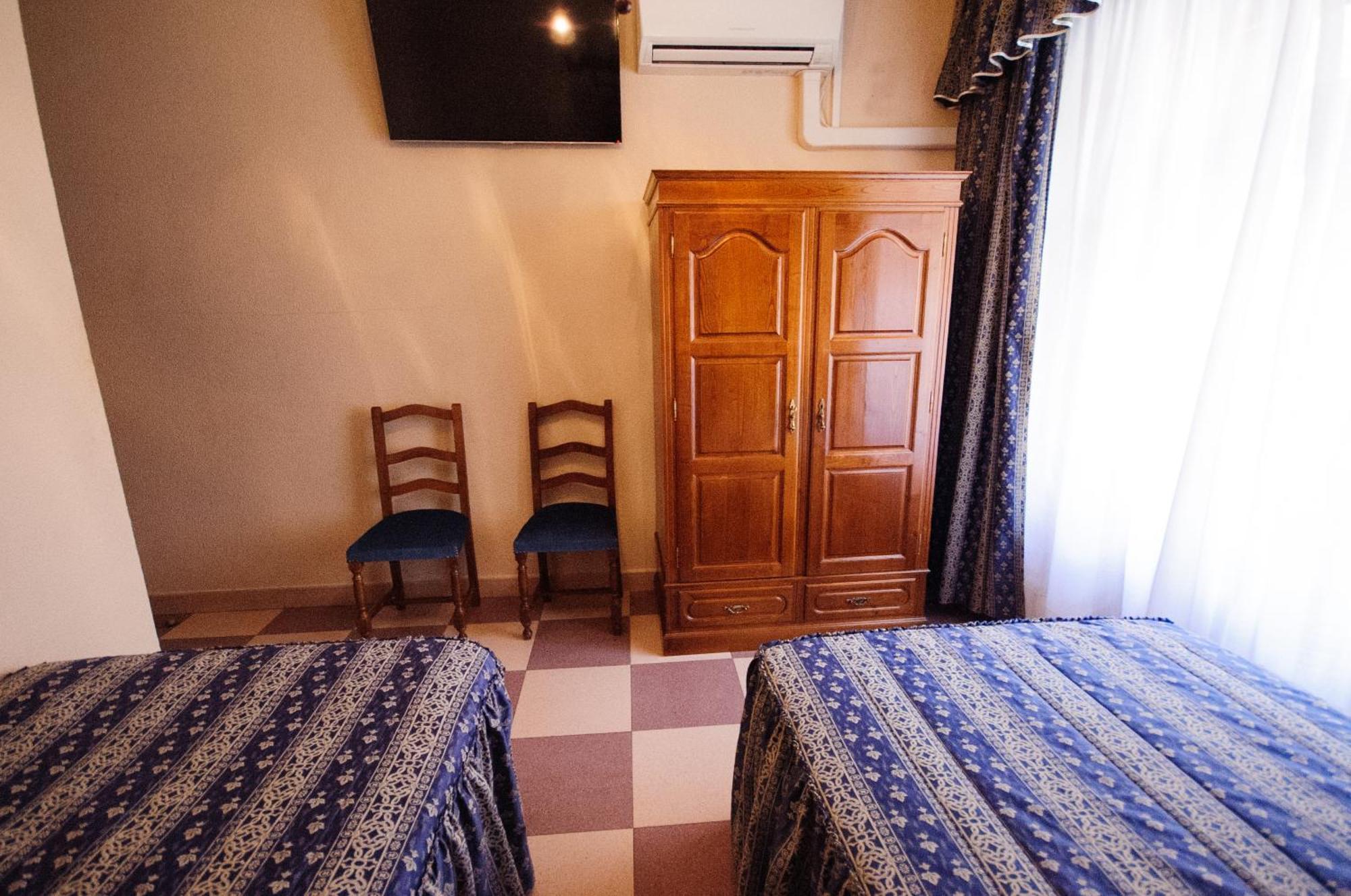 Hostal Restaurante La Trucha Benavente Room photo
